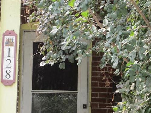 2nd image of 128 S Saint Cloud St
