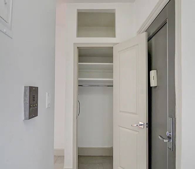 710 Avenue S #B6 — Photo 7