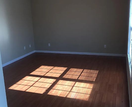 2nd image of 841 Melanie Ln