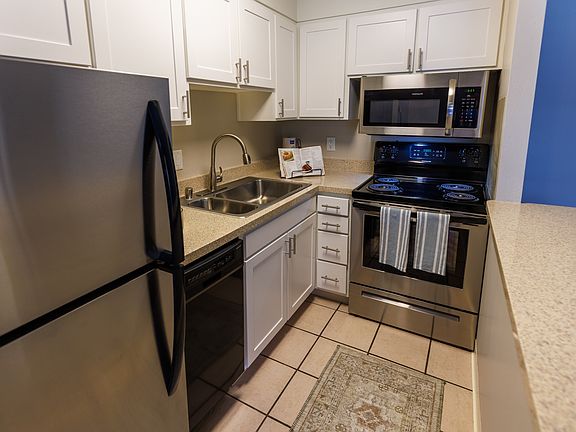 4th image of 1038 Catalina Dr #41