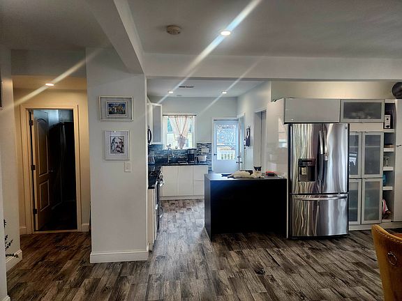 5th image of 21 Paine St #1