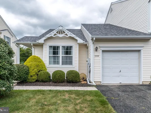 208 N 4th St, Bally, PA 19503