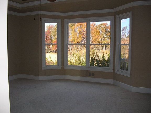 Master Bedroom on 1st Floor!