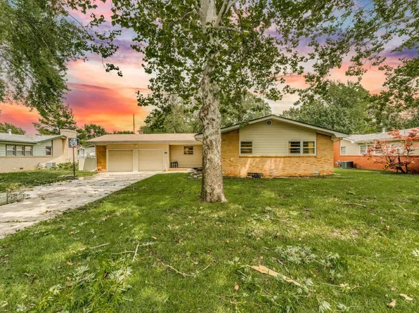 548 N Caddy Ln, Wichita, KS 67212