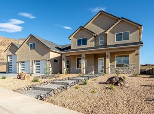 979 W Rock View Dr, Hurricane, UT 84737