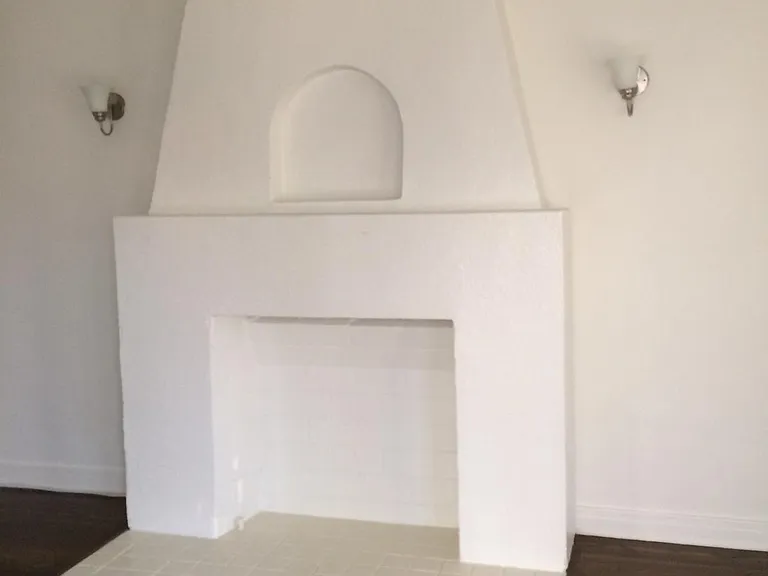 1746 S Marvin Ave — Photo 1
