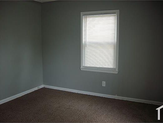 3rd image of 8611 Westwood St