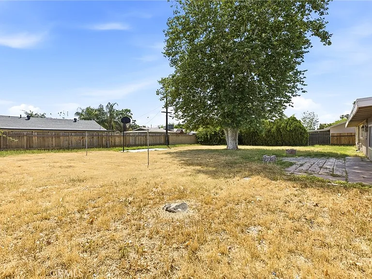 40861 Whittier Ave — Photo 25