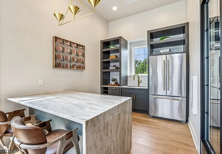 22 Flower Horn Blvd — Photo 45