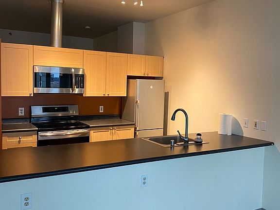 4th image of 2717 Western Ave APT 6008