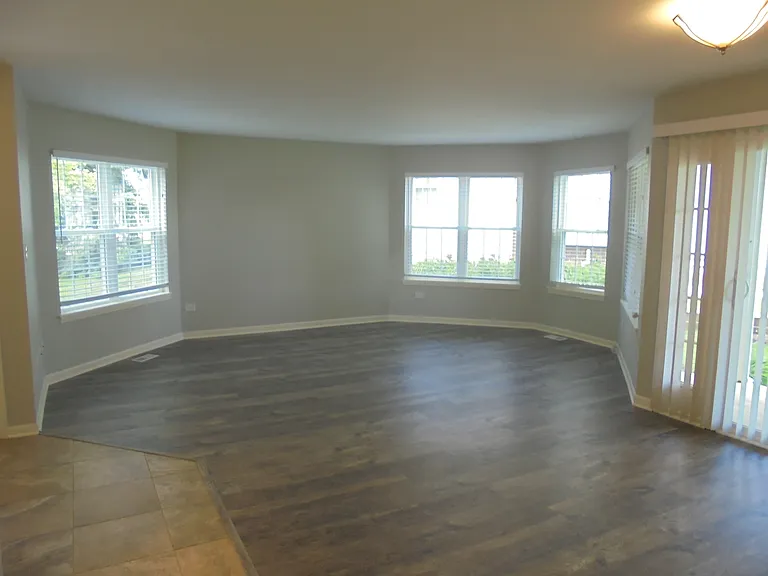 1122 Saint Andrews Ct #1122 — Photo 4