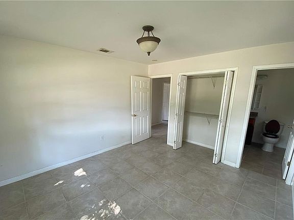 5th image of 2821 Veronica Dr