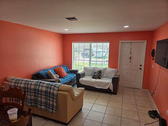 4th image of 276 SE NORFOLK Boulevard
