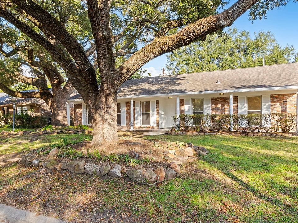 1st image of 9610 Meadowglen Ln