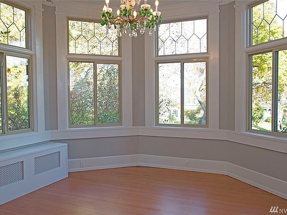 3rd image of 802 N Yakima Ave #2