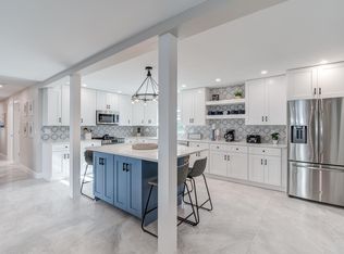 911 North St #B, Fort Myers Beach, FL 33931