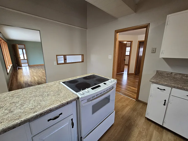 4409 Hickory St — Photo 7