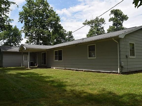 4th image of 10320 Twin Oaks Dr
