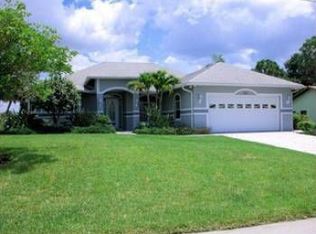 326 Cypress Way W, Naples, FL 34110