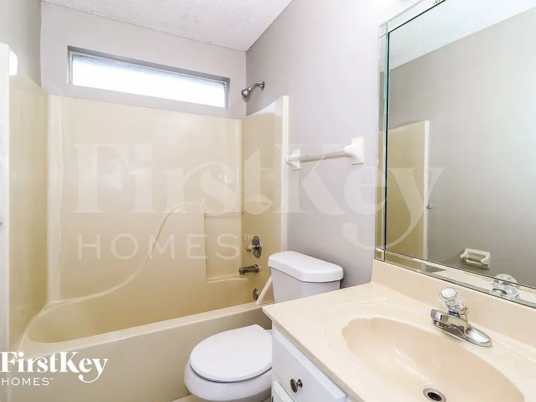 9238 Fletcher Wood Dr — Photo 13
