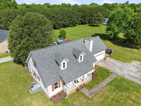 5th image of 3811 Cider Dr