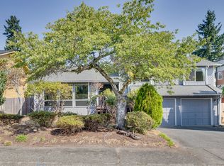 17002 NE 38th Pl, Bellevue, WA 98008