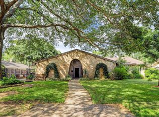 326 Tamerlaine Dr, Houston, TX 77024