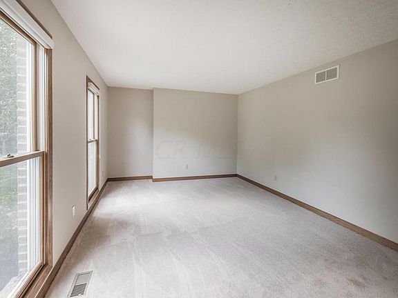 3rd image of 351 Ashford Dr