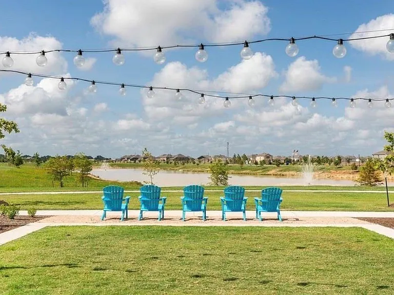 7731 Coral Key Dr — Photo 35