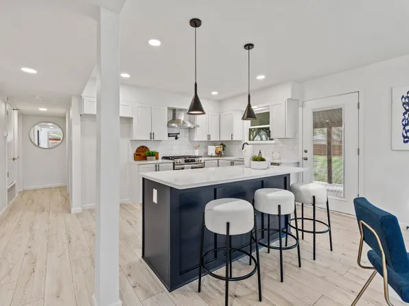 11024 Delford Cir, Dallas, TX 75228