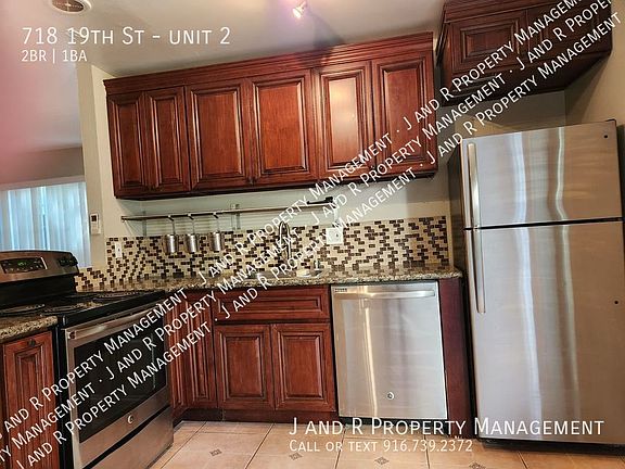 3rd image of 718 19th St APT 2