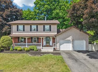 4 Holyoke Rd, Wayne Twp., NJ 07470