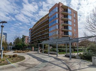 3 Waterway Ct APT 6C, Spring, TX 77380