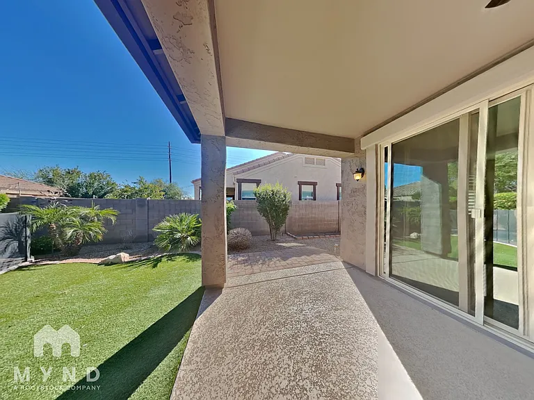 264 E Mead Dr — Photo 17