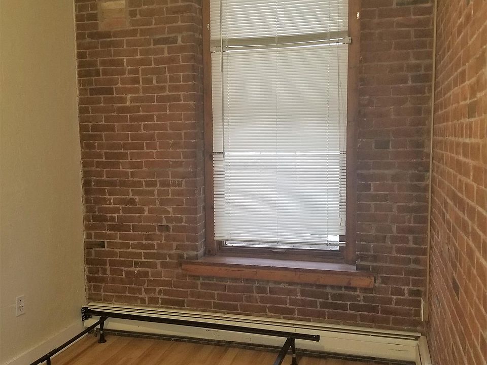 1st image of 260 Washington St APT 10