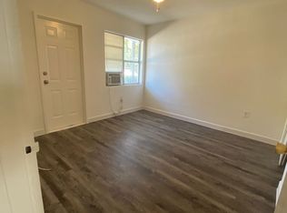 400 NW 7th St APT 10, Miami, FL 33136