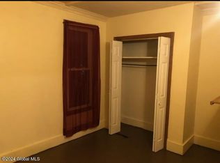 117 E Clinton St FLOOR 2, Johnstown, NY 12095