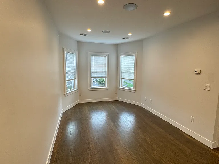 45-47 Clement Ave #1 — Photo 9