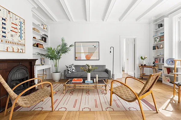 Sold by Compass | media 1