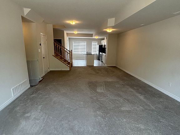 4th image of 677 Park Rd N Unit 6