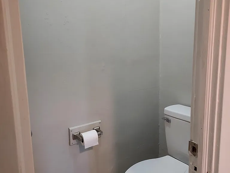 121 Sharpe St — Photo 19