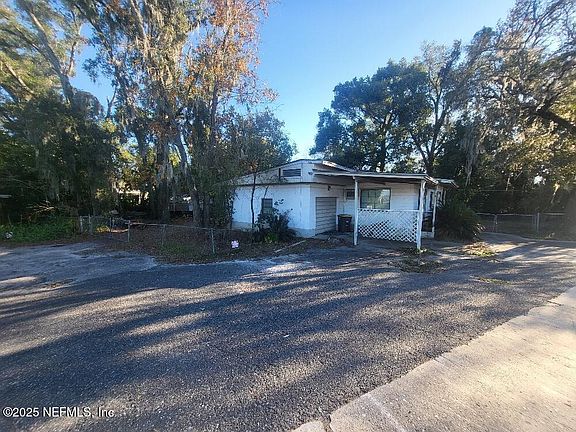 3rd image of 3505 BLANDING Boulevard
