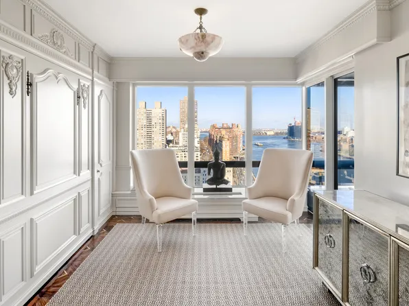 530 East 76th Street image 9 of 23