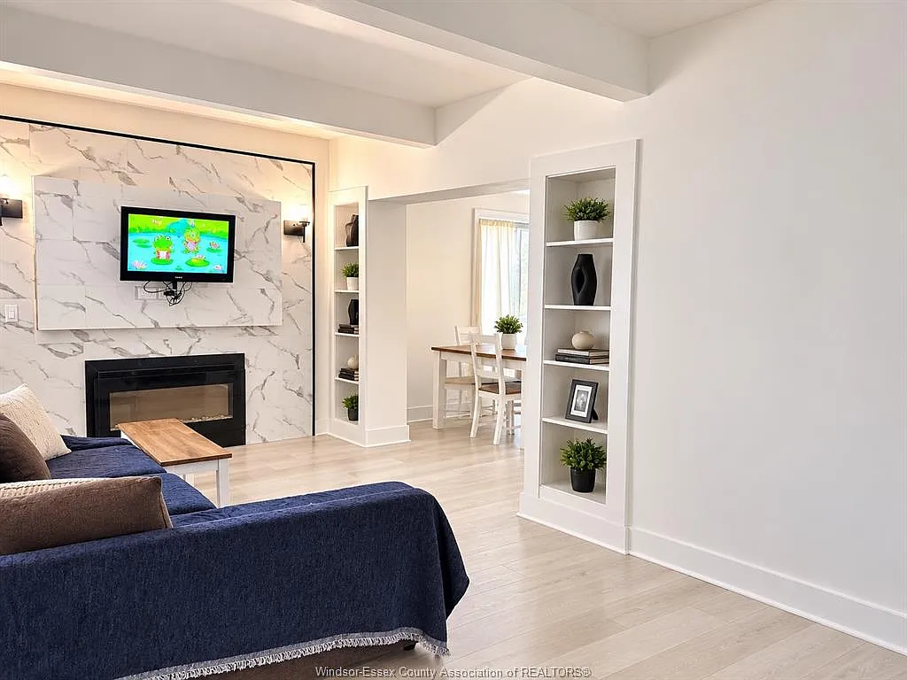 3 bed, $2,250 — Photo 3