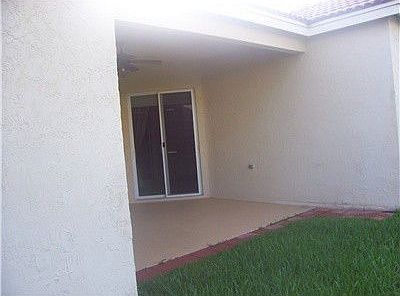 4th image of 630 Nandina Dr