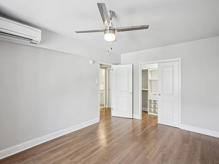 The Kenmore — Photo 15