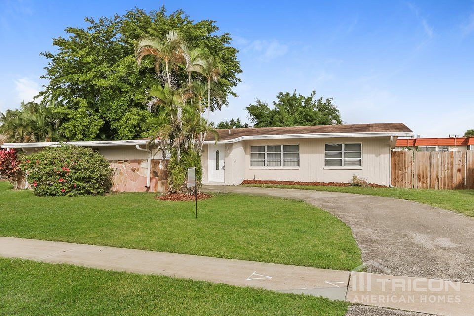 1st image of 947 Hibiscus Dr
