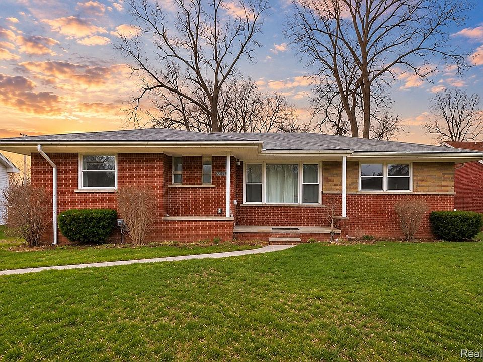 1st image of 25253 Eureka Dr