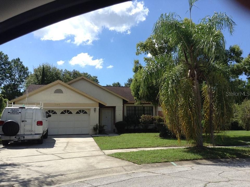 1st image of 348 WATERFORD CIRCLE W