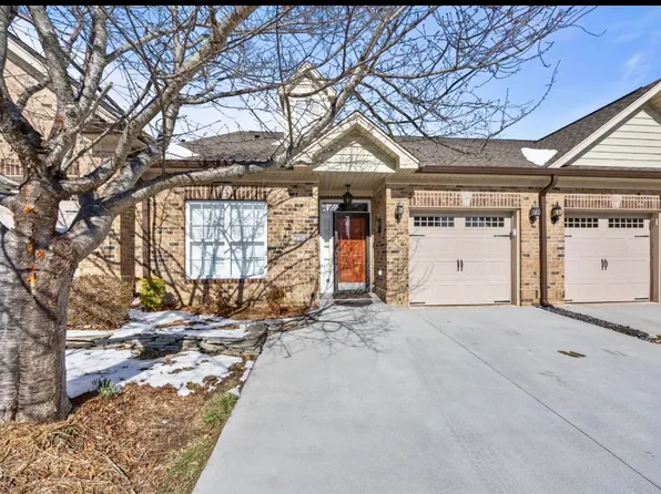 2705 Jamestown Ct, Burlington, NC 27215